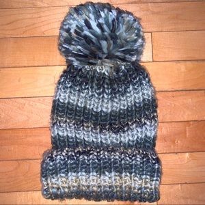 American Eagle Grey Winter Poof Beanie